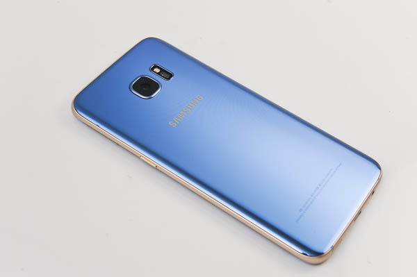 開箱 Galaxy S7 edge 冰湖藍-46