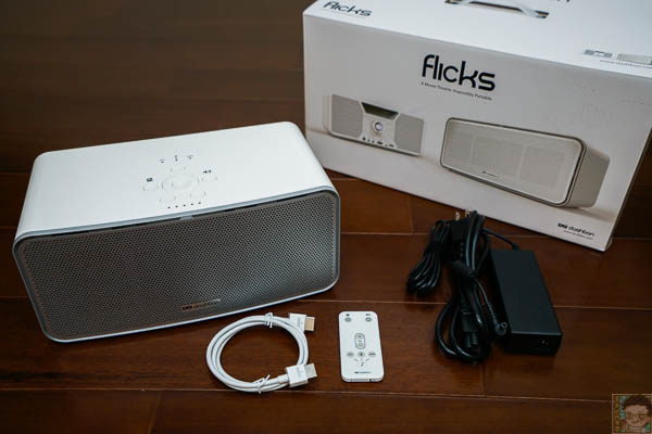 Flicks行動無線藍芽喇叭投影機-15