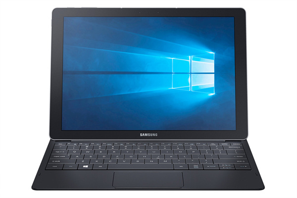 Galaxy TabPro S鍵盤的觸控板模擬電腦功能，提供方便的操控性