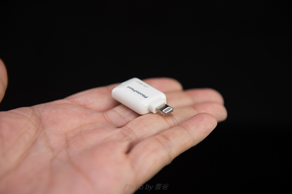 PhotoFast 蘋果microSD讀卡機-36