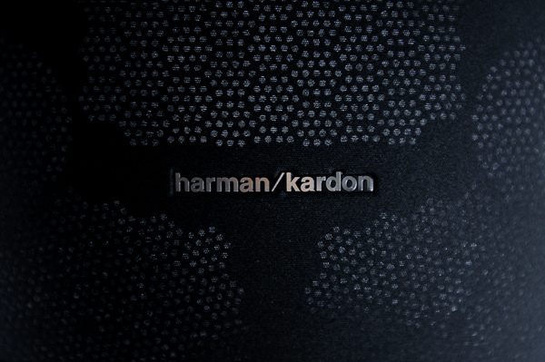 Harman kardon oynx studio-98