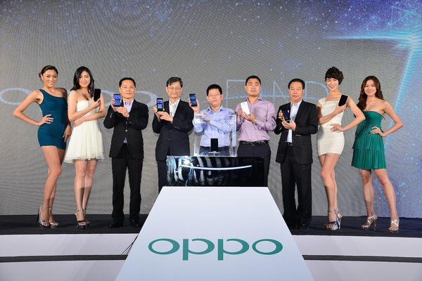 1_OPPO與合作夥伴中華電信、神腦國際、高通歡聚一堂，共同見證OPPO正式登台
